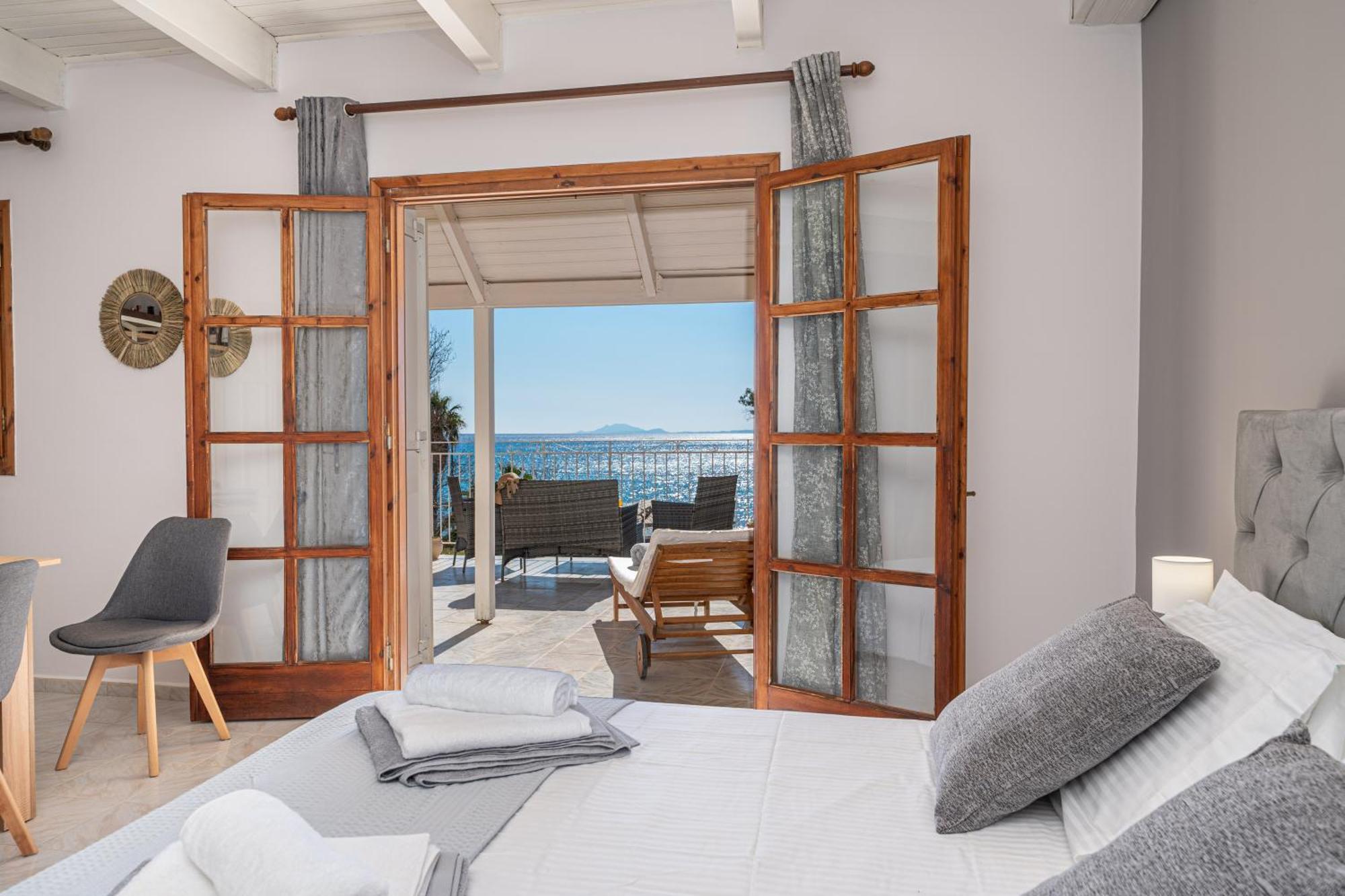Southbank Seafront Apartments 케텔리오스 외부 사진