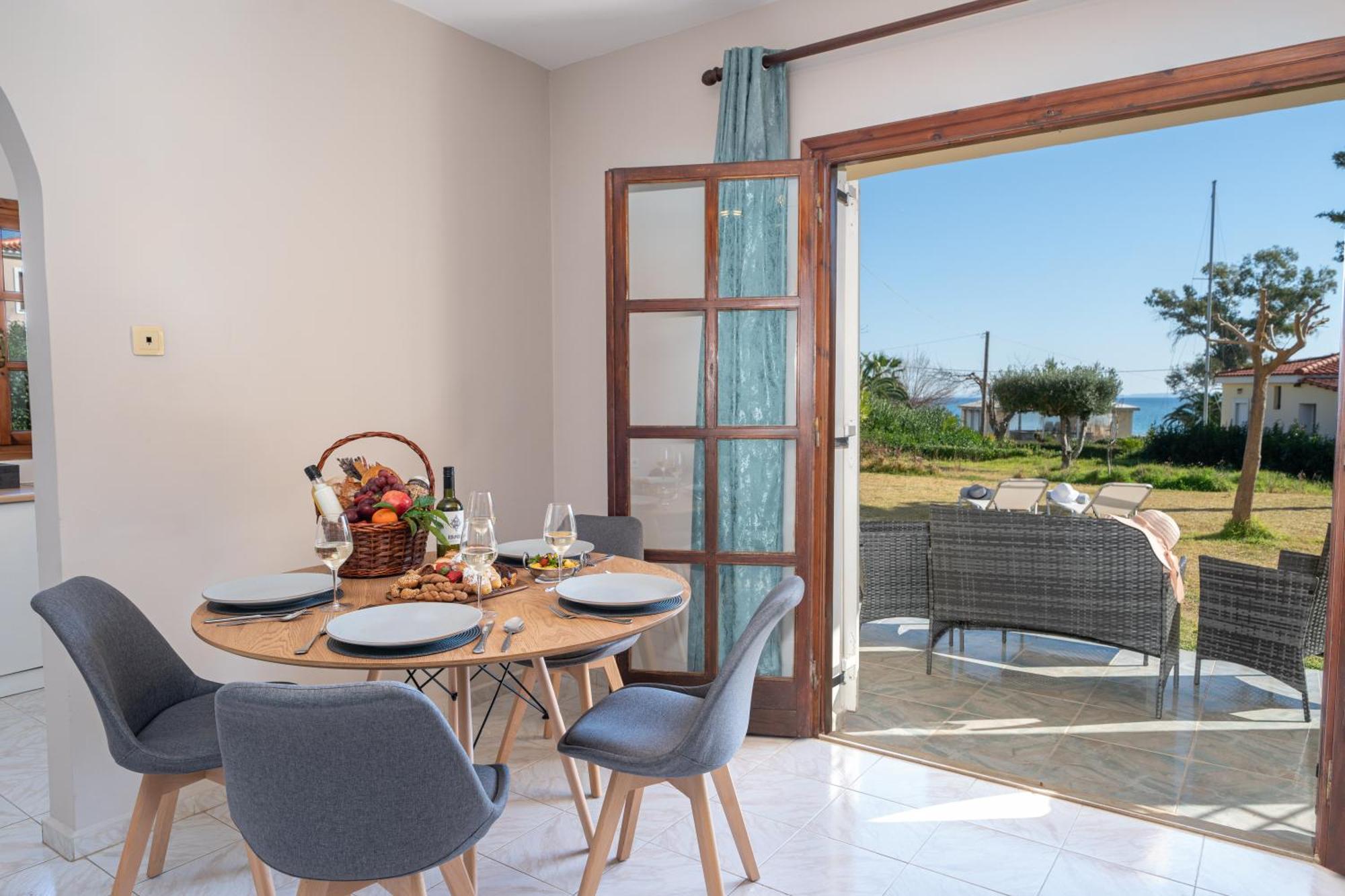 Southbank Seafront Apartments 케텔리오스 외부 사진