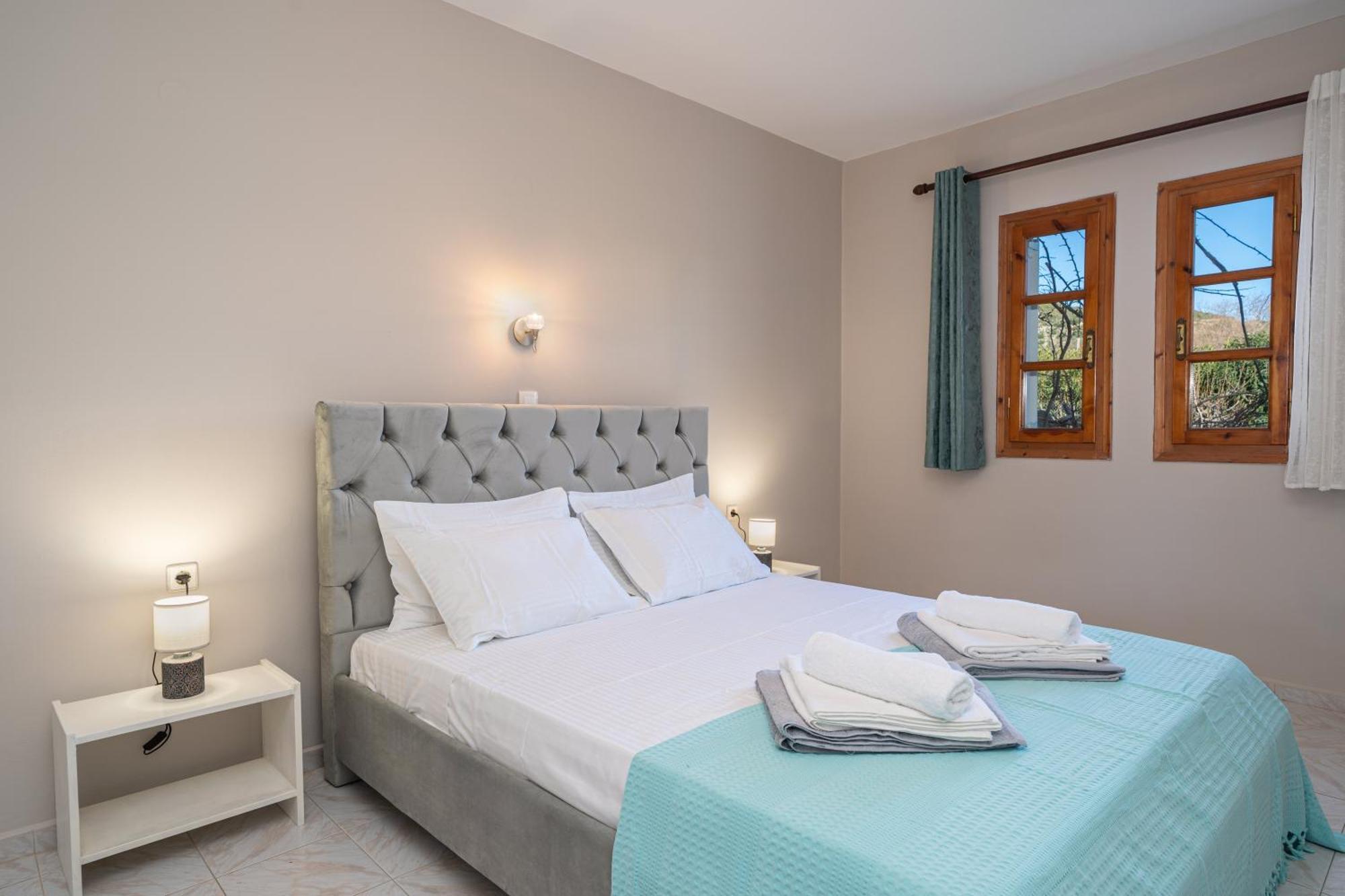 Southbank Seafront Apartments 케텔리오스 외부 사진